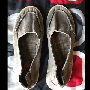 Rocket dog slip-on’s